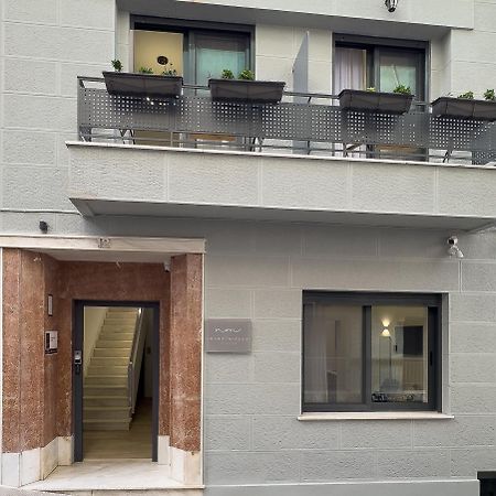 Phaedrus Living: The Nine Muses Calliope Atenas Exterior foto